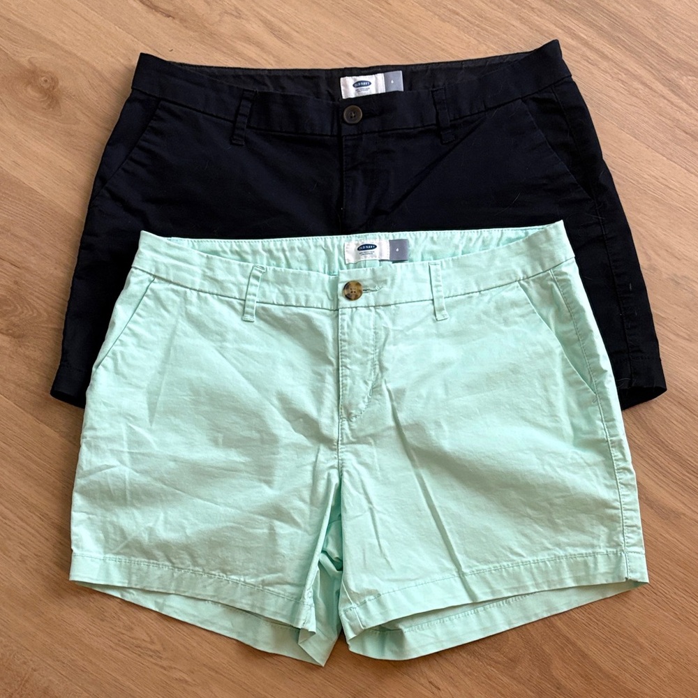 Old Navy Women's Black and Mint Chinos 5” inseam